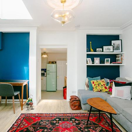 Modern Garden Apartment Camden London Exterior foto